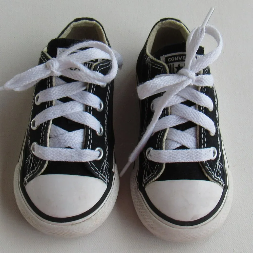 Converse Kids Chuck Taylor All Star OX Low Top Black/White Sneakers Size 6